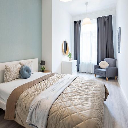 Super Central Cozy Apartment Next To The Budapest Eye Екстер'єр фото