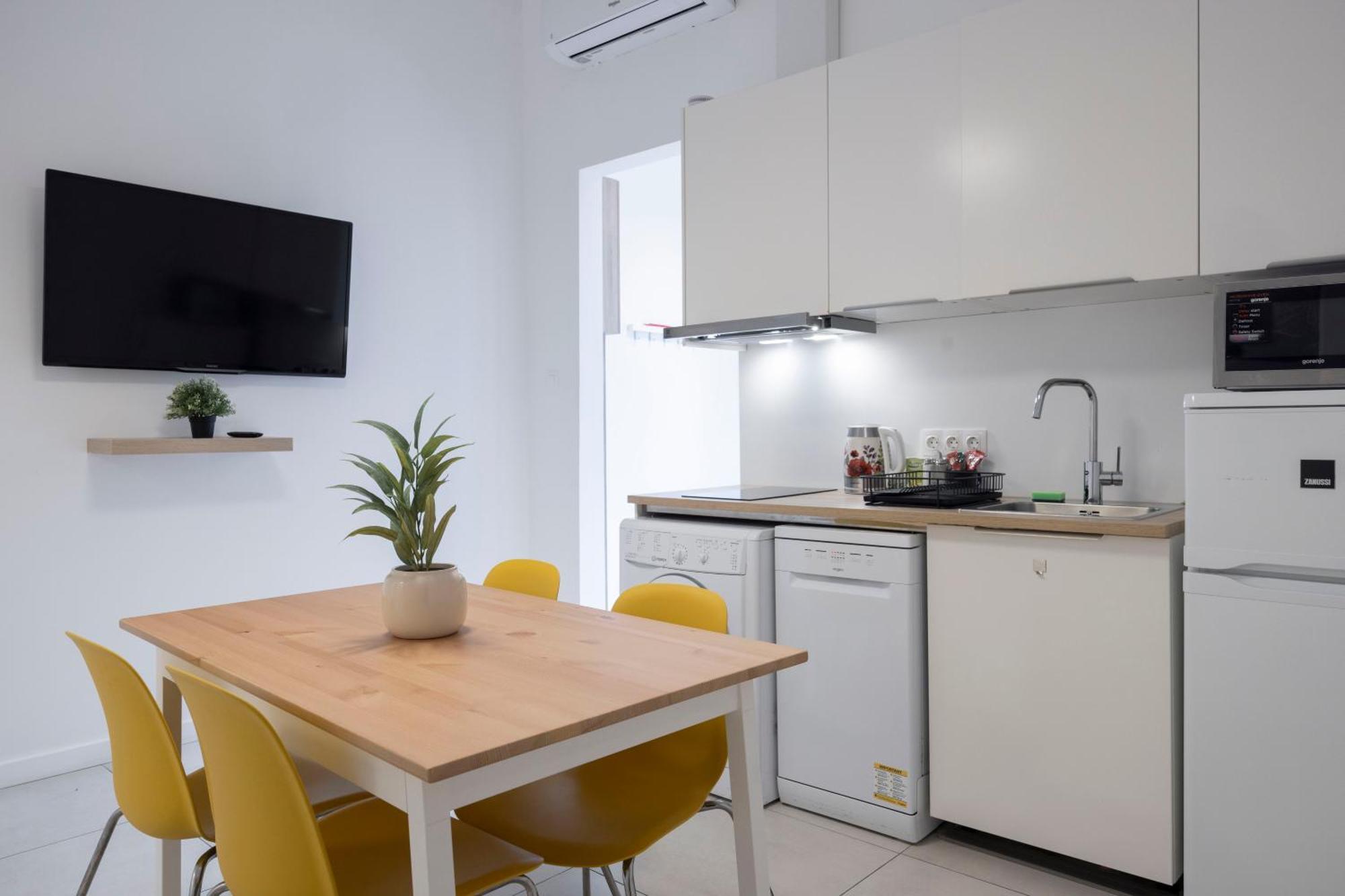 Super Central Cozy Apartment Next To The Budapest Eye Екстер'єр фото